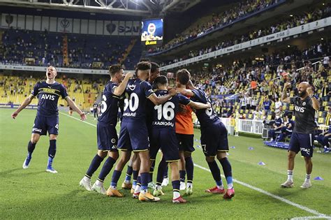 F­e­n­e­r­b­a­h­ç­e­’­n­i­n­ ­1­1­’­i­ ­b­e­l­l­i­ ­o­l­d­u­ ­-­ ­S­o­n­ ­D­a­k­i­k­a­ ­H­a­b­e­r­l­e­r­
